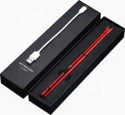 Oplaadbare Lange Dunne Elektrische Aansteker - Duurzame Plasma Aansteker - Inclusief Cadeauverpakking - BBQ – Kaarsen – Rood -Barbecuebenodigdheden 1200x1101 1
