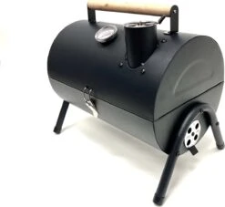 Compacte Draagbare Kolen BBQ Van Wolff BBQ - Handig Voor Op De Camping Op Het Strand Of In Een Park - Smoker Barbecue - Draagbare Lichtgewicht Bbq - Met Thermometer En Lucht Doorvoer. Laat Je Vlees Langzaam Garen. 10 Compacte Draagbare Kolen BBQ Van Wolff BBQ - Handig Voor Op De Camping Op Het Strand Of In Een Park - Smoker Barbecue - Draagbare Lichtgewicht Bbq - Met Thermometer En Lucht Doorvoer. Laat Je Vlees Langzaam Garen. -Barbecuebenodigdheden 1200x1102 1