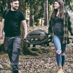 Burnhard Draagbare 2-Branders Gasbarbecue - Afdekhoes - BBQ Wayne 21 Burnhard Draagbare 2-Branders Gasbarbecue - Afdekhoes - BBQ Wayne -Barbecuebenodigdheden 1200x1200 239