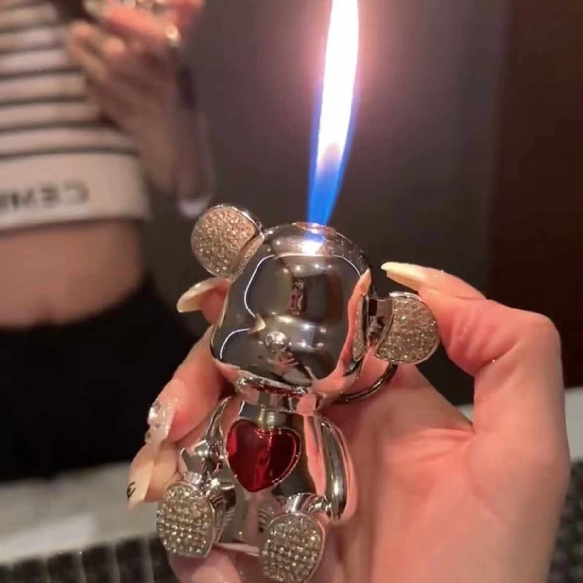 Merkloos Diamond Bear Aansteker - Kado - Valentijnsdag - Cute - TikTok - Cadeau 1 Merkloos Diamond Bear Aansteker - Kado - Valentijnsdag - Cute - TikTok - Cadeau