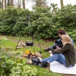 Esschert Design - Driepoot Met Ketting - Haardvuur Accessoires - Staal - Zwart -Barbecuebenodigdheden 1200x1200 39