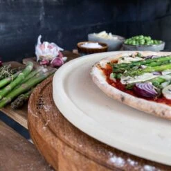 Boska Pizzasteen Deluxe - Voor Oven & BBQ - Knapperige Pizza's - Ø 29.5 Cm - BBQ Accessoires 30 Boska Pizzasteen Deluxe - Voor Oven & BBQ - Knapperige Pizza's - Ø 29.5 Cm - BBQ Accessoires -Barbecuebenodigdheden 1200x1200 433