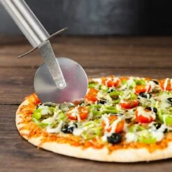 ProudProducts - Pizzasnijder - Ophangbaar - RVS -Barbecuebenodigdheden 1200x1200 525