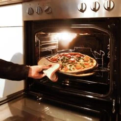 Relaxdays 3 Pizaplaten Met Pizzarek, Pizza Bakplaat Rond 33 Cm, Pizzaplaat 3stuk 7 Relaxdays 3 Pizaplaten Met Pizzarek, Pizza Bakplaat Rond 33 Cm, Pizzaplaat 3stuk -Barbecuebenodigdheden 1200x1200 575