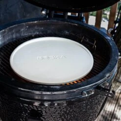 Boska Pizzasteen Deluxe L - Voor Oven & BBQ - Knapperige Pizza's - Ø 35 Cm - BBQ Accessoires -Barbecuebenodigdheden 1200x1200 595