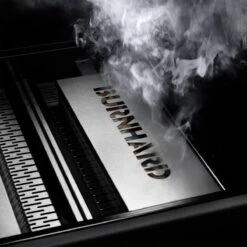 Burnhard Gas BBQ FRED JR. Deluxe - 2 Branders - Incl. Keramische Infraroodbrander & Afdekhoes - Deluxe 28 Burnhard Gas BBQ FRED JR. Deluxe - 2 Branders - Incl. Keramische Infraroodbrander & Afdekhoes - Deluxe -Barbecuebenodigdheden 1200x1200 6