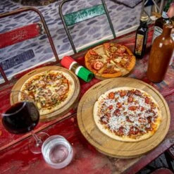 Boska Pizzaplank Friends L - BBQ Accessoires - Eikenhout - Handige Opvanggeul - Ø 34 Cm 32 Boska Pizzaplank Friends L - BBQ Accessoires - Eikenhout - Handige Opvanggeul - Ø 34 Cm -Barbecuebenodigdheden 1200x1200 617