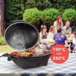 KitchenBrothers Elektrische BBQ - Met Grillplaat - Anti-aanbaklaag - Incl. Plank/Houders - Grilloppervlak 46,5x33,8cm - Tot 300°C - 2400W - Zwart -Barbecuebenodigdheden 1200x1200 68