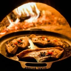 Valhal Outdoor Skillet / Plancha / Koekenpan - Gietijzer - Diameter 35cm, Twee Handvatten, VH35F -Barbecuebenodigdheden 1200x1200 716