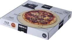 Boska Pizzasteen Deluxe L - Voor Oven & BBQ - Knapperige Pizza's - Ø 35 Cm - BBQ Accessoires -Barbecuebenodigdheden 1200x667 1