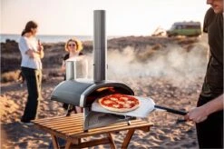 Ooni Fyra 12 Houtpellets Gestookte Pizzaoven -Barbecuebenodigdheden 1200x799 16