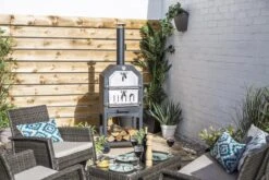 Merkloos MaxxGarden Pizza Oven - Smoker Barbecue Houtskool 45 X 65 X 158cm -Barbecuebenodigdheden 1200x800