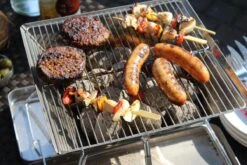 United Entertainment - Opvouwbare Houtskoolbarbecue - RVS - Met Koffer En Draagtas 14 United Entertainment - Opvouwbare Houtskoolbarbecue - RVS - Met Koffer En Draagtas -Barbecuebenodigdheden 1200x800 3