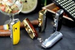 Cohiba® Sigarenaansteker - Sigarenboor - Sigaren - Sigaar - Cohiba Aansteker - Sigarenboor - Sigaren Accessoires - Sigarenknipper - Sigaar Aansteker - Cohiba - Incl. Luxe Geschenkdoos - Rood 30 Cohiba® Sigarenaansteker - Sigarenboor - Sigaren - Sigaar - Cohiba Aansteker - Sigarenboor - Sigaren Accessoires - Sigarenknipper - Sigaar Aansteker - Cohiba - Incl. Luxe Geschenkdoos - Rood -Barbecuebenodigdheden 1200x800 51
