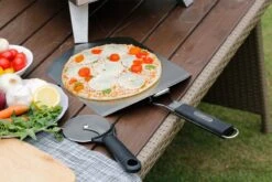 Bighorn Pizzaschep Voor BBQ En Oven-Inklapbare Handgreep -Pizzasnijder- Edelstaal -geschikt Als Broodschep En Ovenschep - SRPT01 -Barbecuebenodigdheden 1200x800 60