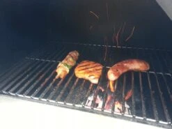 Merkloos MaxxGarden Pizza Oven - Smoker Barbecue Houtskool 45 X 65 X 158cm -Barbecuebenodigdheden 1200x900 3