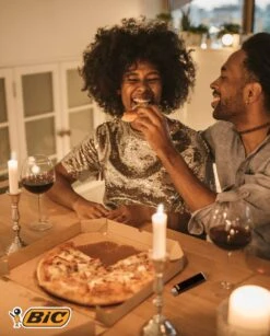 BIC J26 Maxi Vuursteen Flint Aanstekers - Diverse Kleuren - Pak Van 5 Gasaanstekers - Kindveilig -Barbecuebenodigdheden 966x1200 1